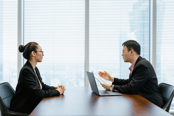 Ngôn ngữ cơ thể khi phỏng vấn xin việc
